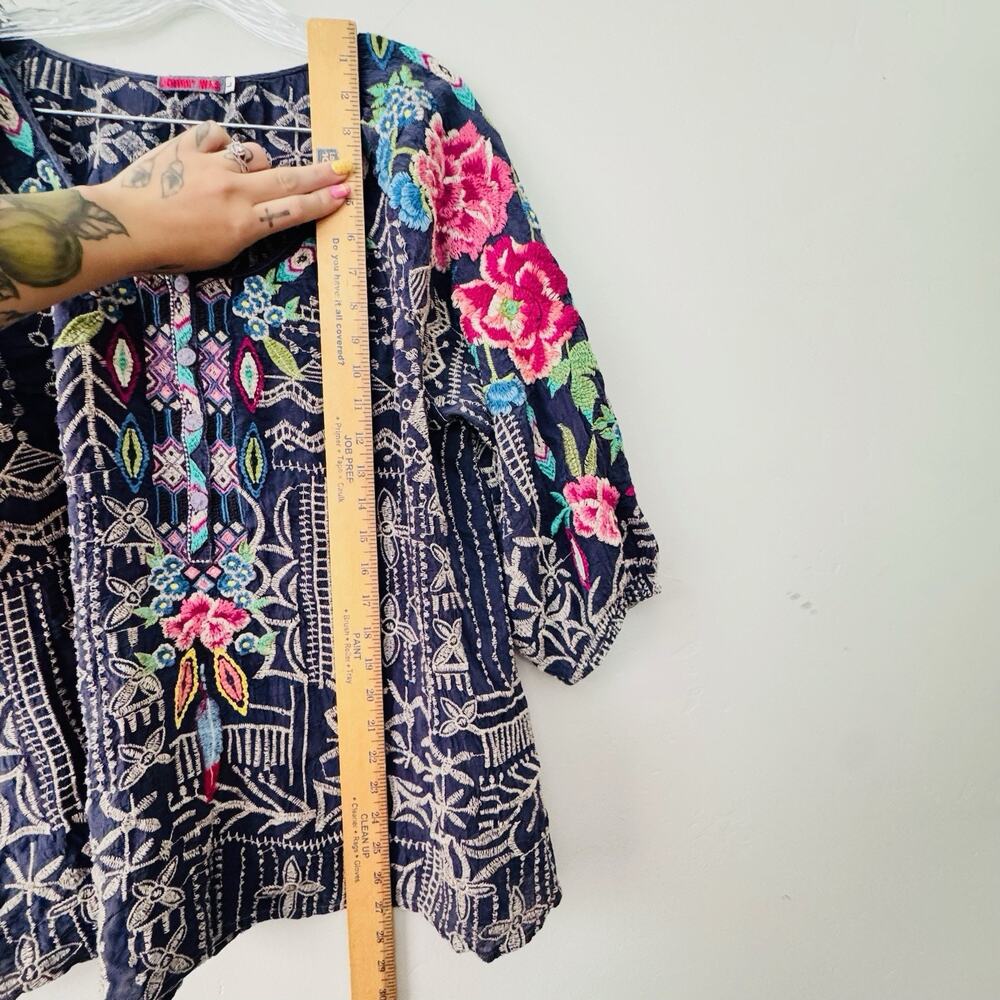 Johnny Was "Trista" Embroidered Blouse Navy And Pink Women’s Size L - Picture 7 of 9